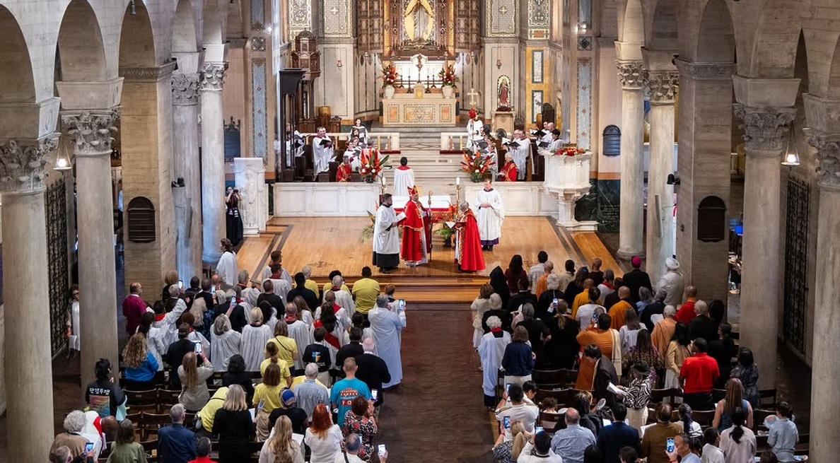 Archbishop Derderian Delivers Prayer at Installation Ceremony of Eighth Bishop of the Episcopal Diocese of Los Angeles 