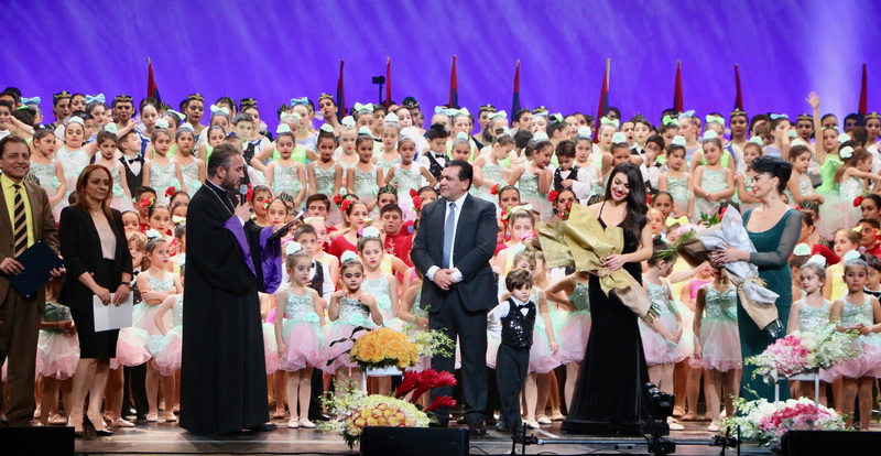 BISHOP MUSHEGH BABAYAN REPRESENTS THE DIOCESAN PRIMATE AT GEVORKIAN DANCE ACADEMY'S ANNUAL CONCERT