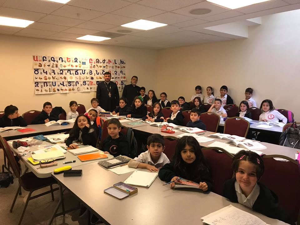 Թեմակալ Առաջնորդն Այցելեց Փոքրիկ Հրեշտակներ Շաբաթօրյա Դպրոց