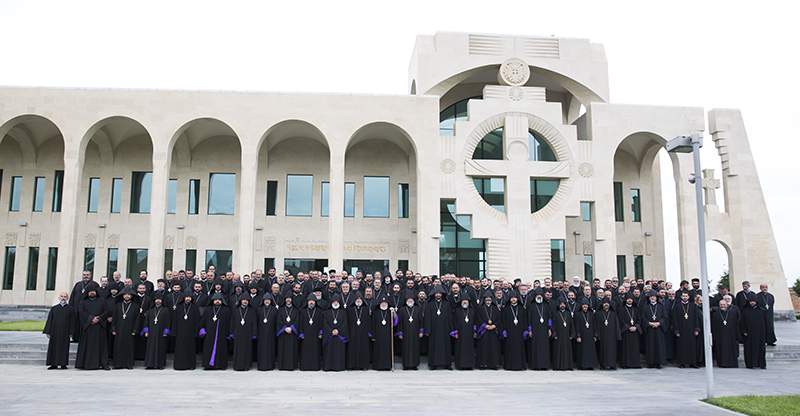 Մայր Աթոռում տեղի ունեցաւ քահանայից ժողով