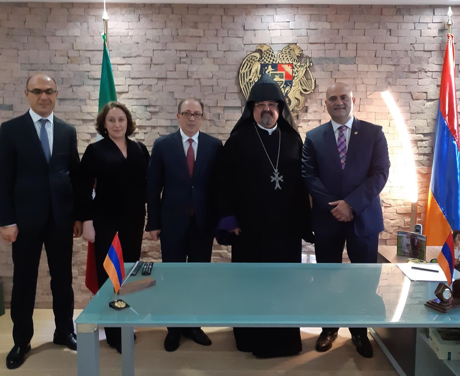 Սոյն թուականի Ուրբաթ 21 Սեպտեմբերին Մէքսիքօյի Մորելիա, քաղաքի մէջ տեղի ունեցաւ Հայաստանի Հանրապետութեան անկախութեան 27 տարեդարձի պաշտօնական միջոցառումները։ 