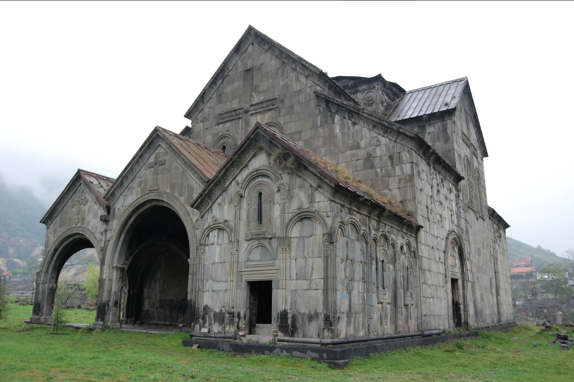 Լույս է տեսել Ախթալայի Սուրբ Աստվածածին Վանքը գիրքը։