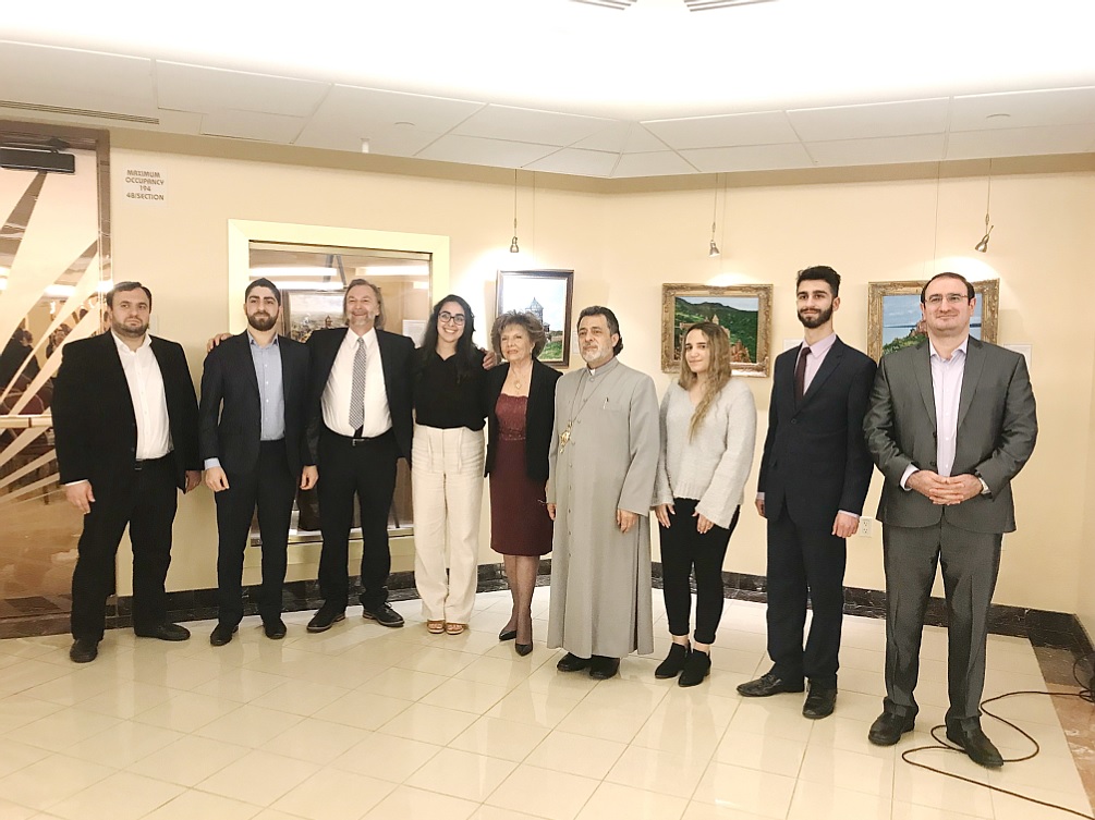 ԵՐԵԿՈՅ՝ ՆՈՒԻՐՈՒԱԾ ԴՈԿՏ. ՌՈՒԲԻՆԱ ՓԻՐՈՒՄԵԱՆԻ  ԳՐԱԿԱՆ ՎԱՍՏԱԿԻՆ 