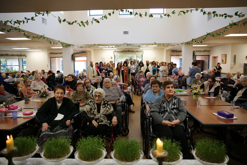 Bringing Easter Greetings to Ararat Home Residents