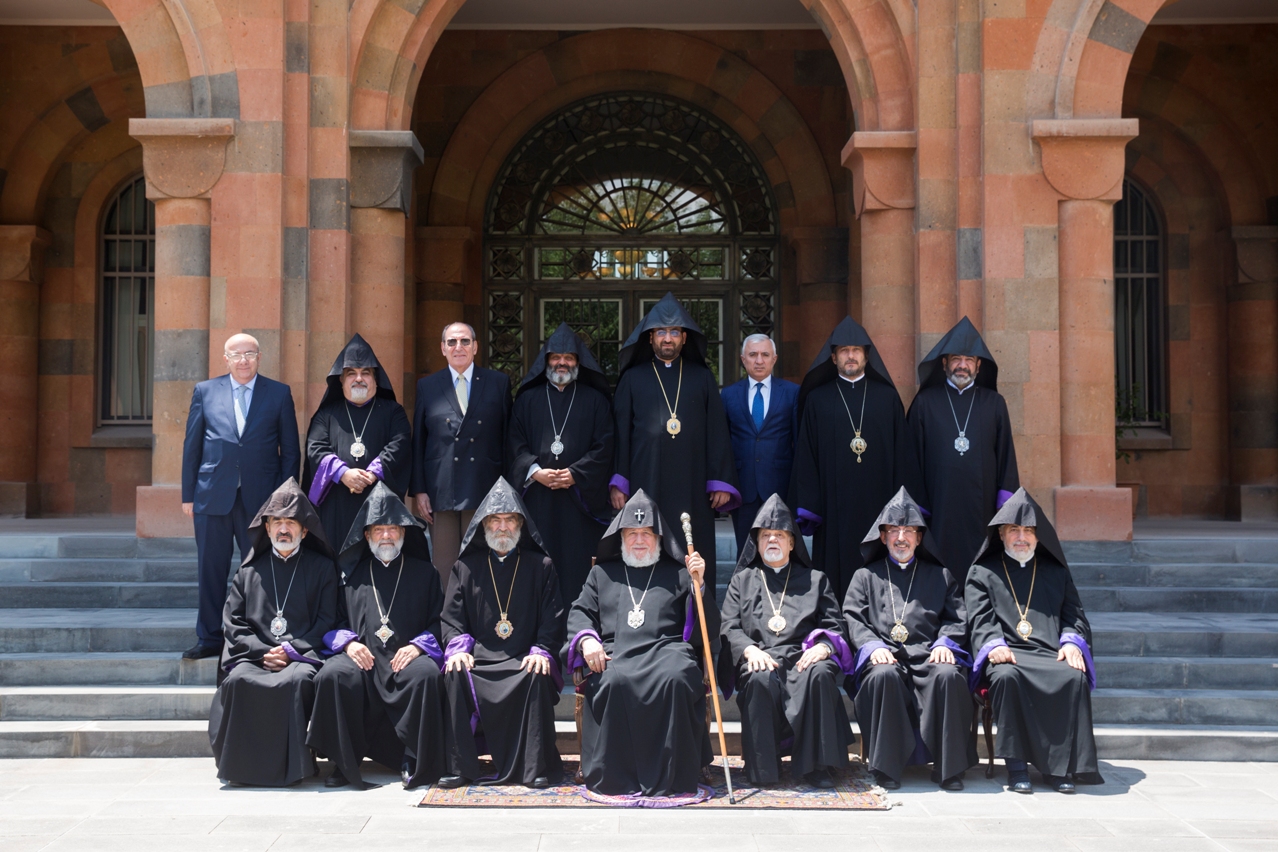 Մայր Աթոռ Սուրբ Էջմիածնում տեղի ունեցաւ Գերագոյն հոգեւոր խորհրդի ժողով