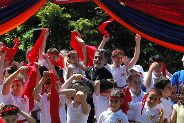 Օրհնության Կարգ Սիեթլի Սուրբ Հարություն Եկեղեցու նոր գնված կալվածի և Դպրաց ձեռնադրություն