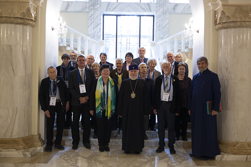 Ամենայն Հայոց Կաթողիկոսն ընդունել է Շուեյցարիայի Աստուածաշնչային ընկերութեան ներկայացուցիչներին