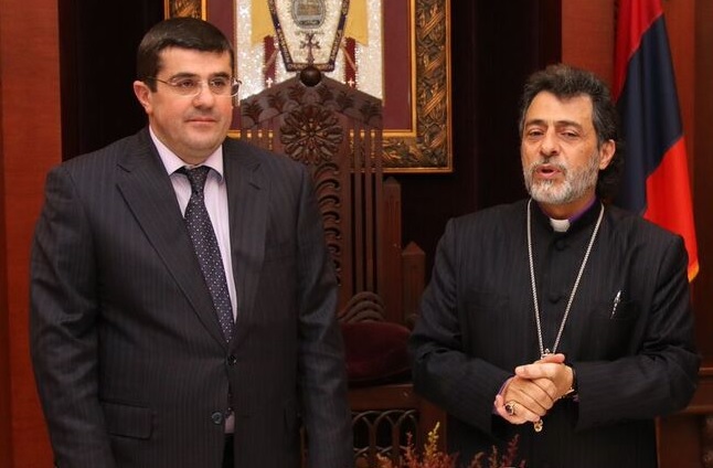 ԱՌԱՋՆՈՐԴ ՍՐԲԱԶԱՆ ՀՕՐ ՇՆՈՐՀԱՒՈՐԱԿԱՆ ՆԱՄԱԿԸ ԱՐՑԱԽԻ ՆՈՐԸՆՏԻՐ ՆԱԽԱԳԱՀ ԱՐԱՅԻԿ ՅԱՐՈՒԹԻՒՆԵԱՆԻՆ