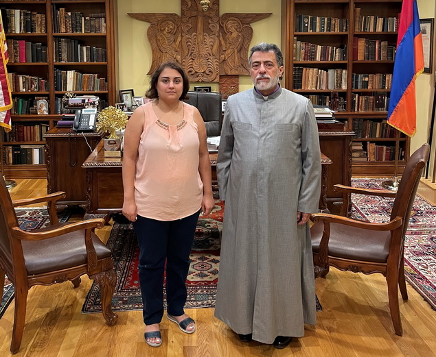 Artsakh President's Advisor on Diasporan Affairs Azatuhi Simonyan Visits the Western Diocese