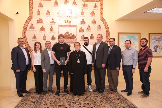 Olympic Gold Medalist Artur Aleksanyan Visits the Western Diocese