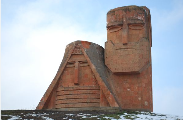 ԱՐԵՒՄՏԵԱՆ ԹԵՄԻ ԾՐԱԳՐԵՐԸ՝ Ի ՆՊԱՍՏ ԱՐՑԱԽԱՀԱՅՈՒԹԵԱՆ ԵՒ ՆՈՐԱՆՇԱՆԱԿ ՊԱՏՈՒԻՐԱԿՈՒԹԵԱՆ ՈՒՂԵՒՈՐՈՒԹԻՒՆԸ ՀԱՅԱՍՏԱՆ