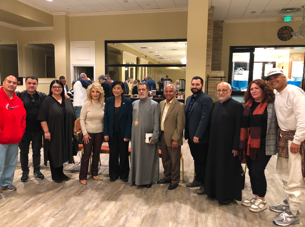 Primate Offers Comfort at Fire Trauma Counseling in Pasadena 