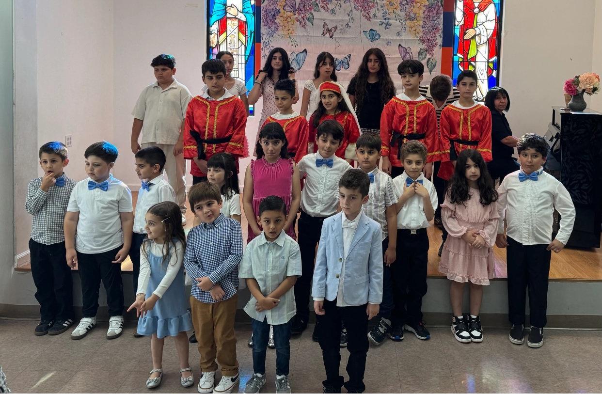 «Փեթակ»-ի մեղրահամ հանդէսը