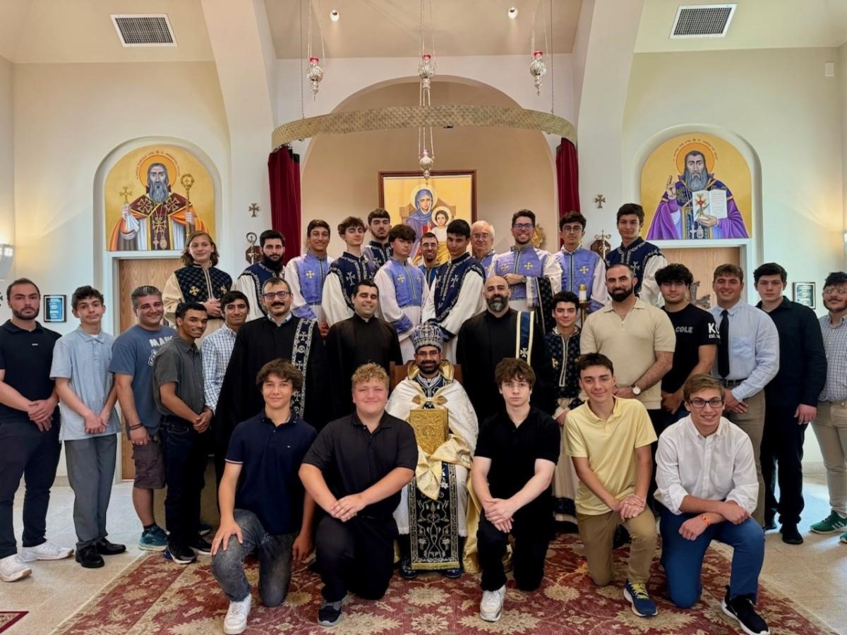 Deacons’ Training Program Welcomes Altar Servers From the Eastern and Western Dioceses 