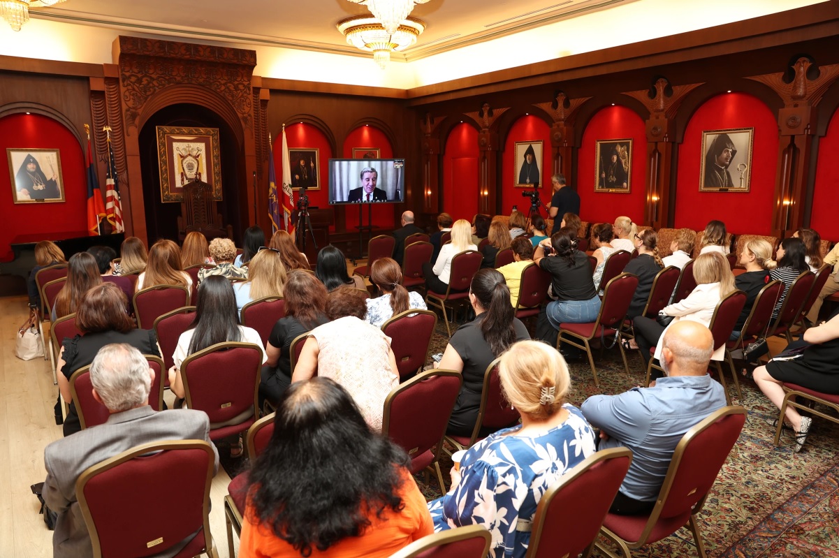 Առաջնորդարանում անցկացվեց ուսուցչական 14-րդ ամենամյա ավանդական հավաքը